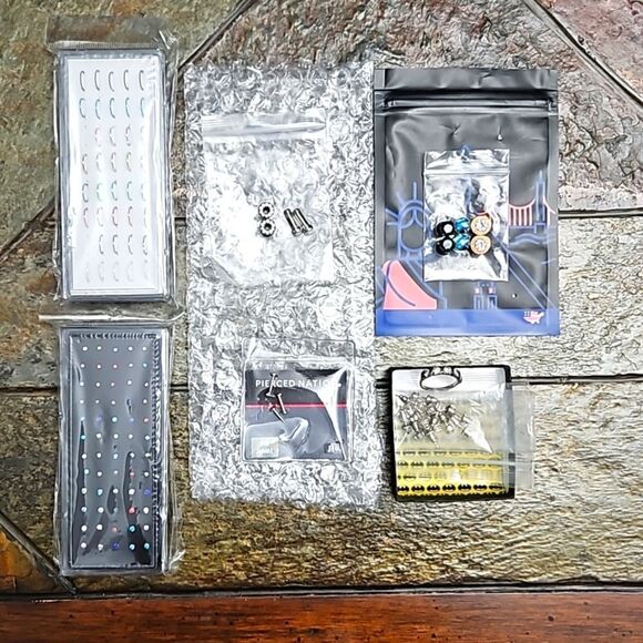 Body jewelry bundle w carry bag 60+ pc lot labret nose ring ear wrist - Picture 13 of 16